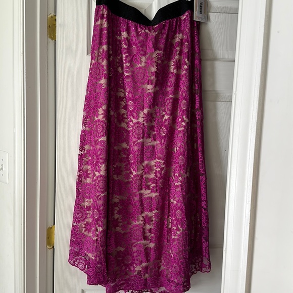 LuLaRoe Dresses & Skirts - Brand new w tags Lularoe Lucy maxi skirt. Size XL